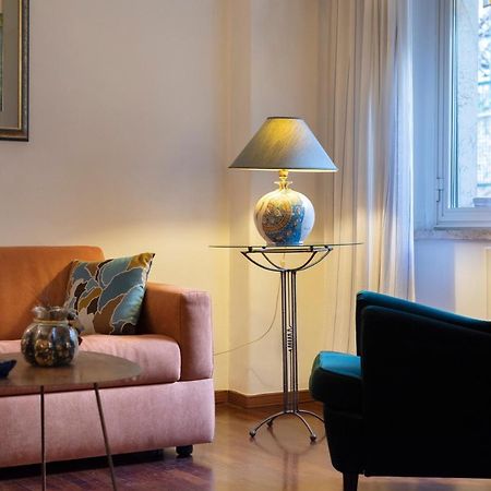 La Floridea Apartment Napoli Bagian luar foto