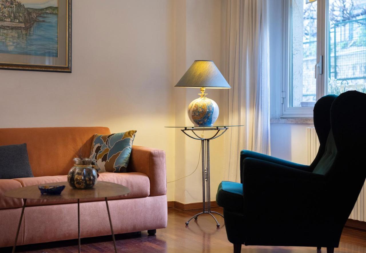 La Floridea Apartment Napoli Bagian luar foto