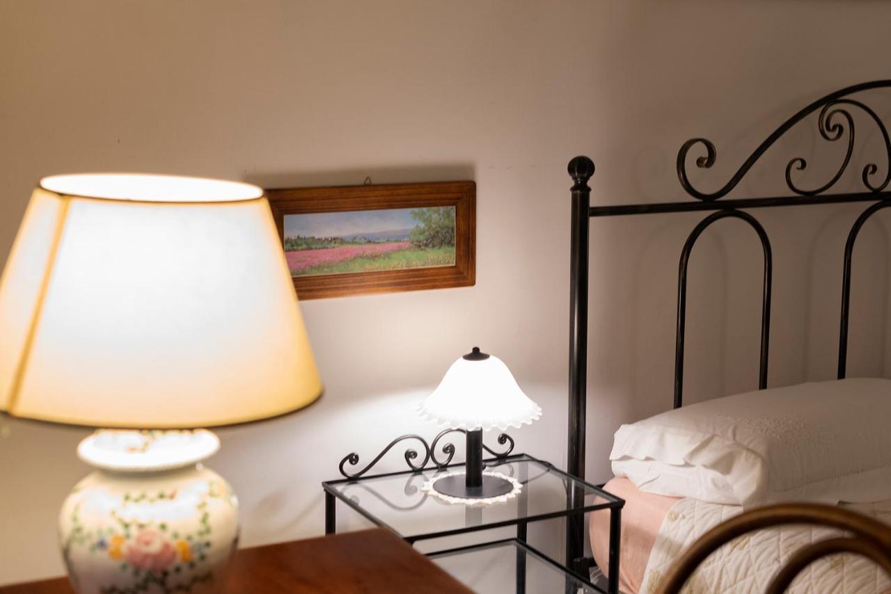 La Floridea Apartment Napoli Bagian luar foto