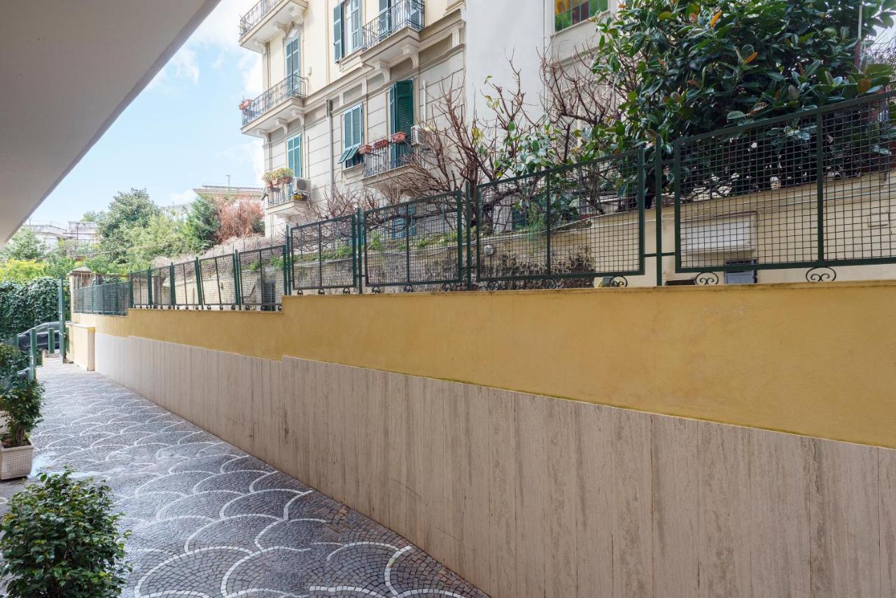 La Floridea Apartment Napoli Bagian luar foto