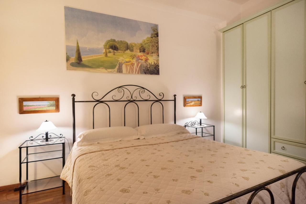 La Floridea Apartment Napoli Bagian luar foto