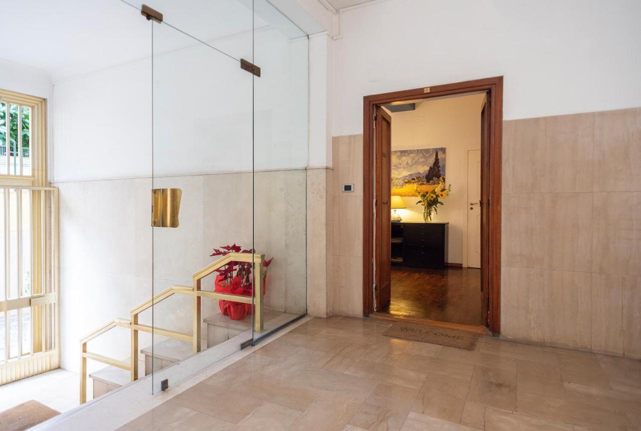 La Floridea Apartment Napoli Bagian luar foto