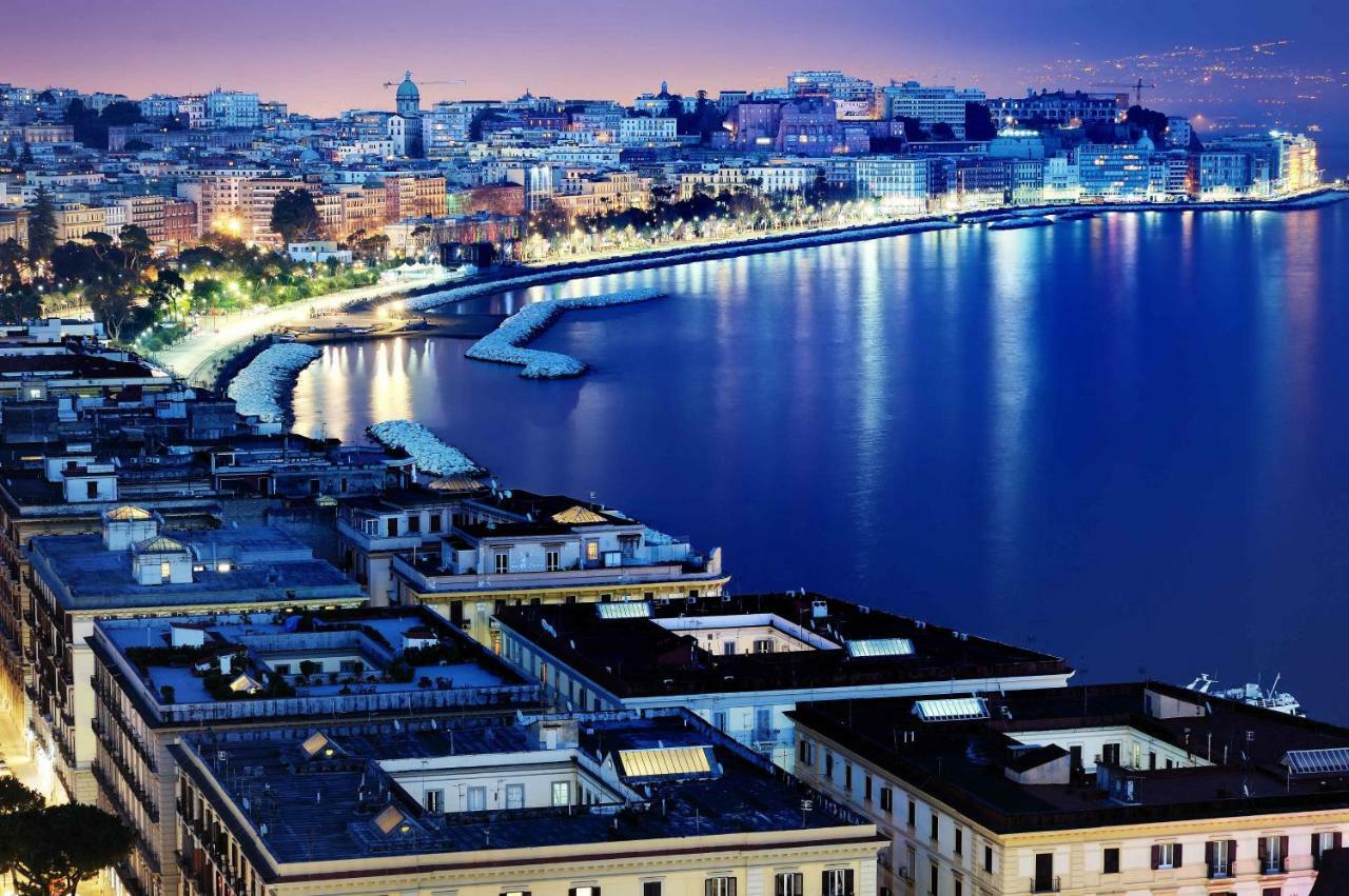 La Floridea Apartment Napoli Bagian luar foto